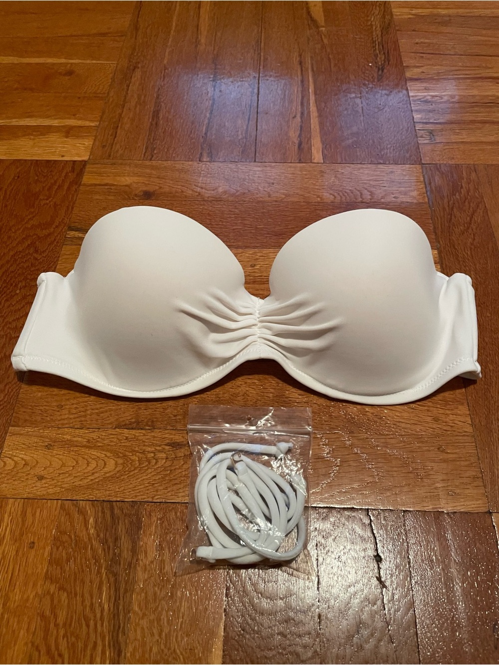 Victoria’s Secret white bathing suit top with detachable straps 36B